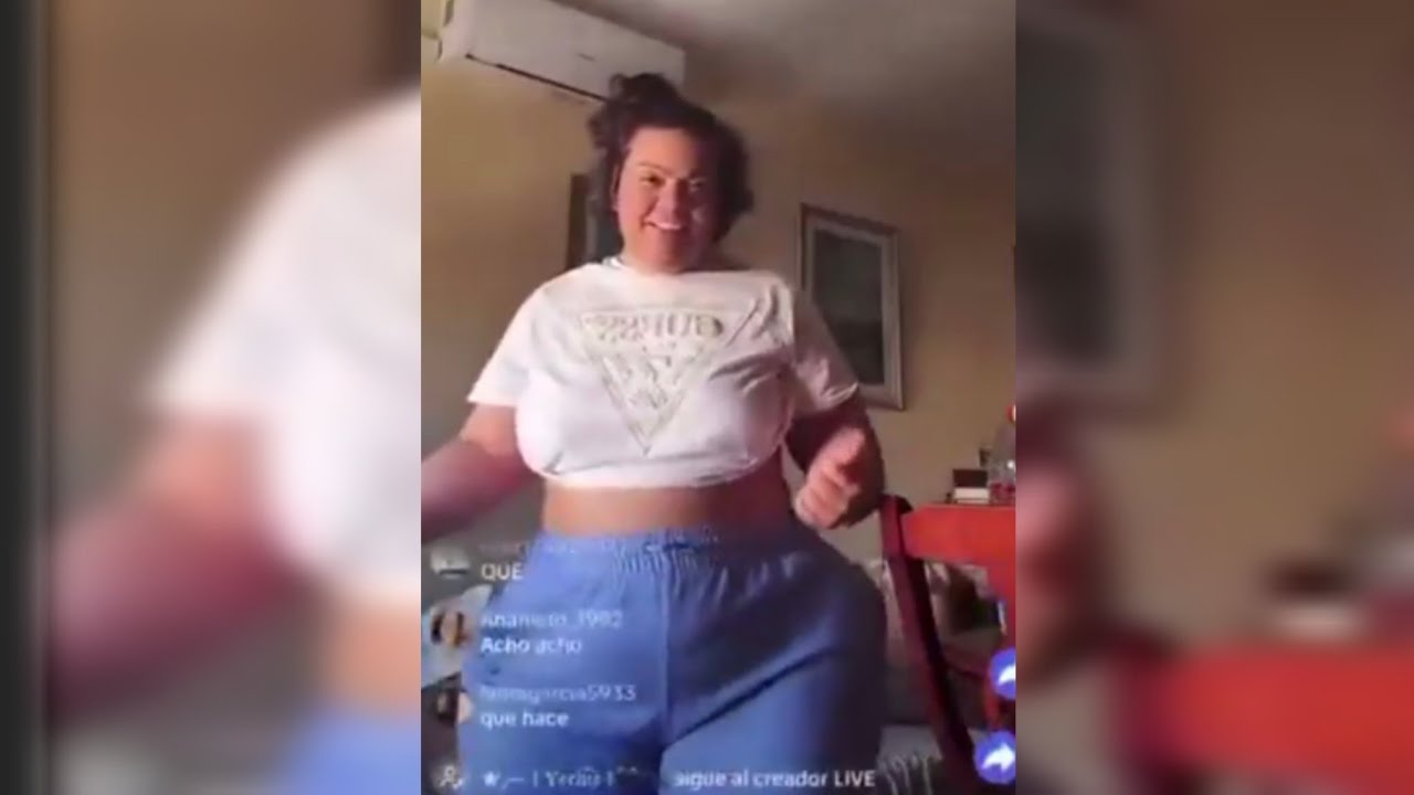 Maeb Enseña El Pecho Video