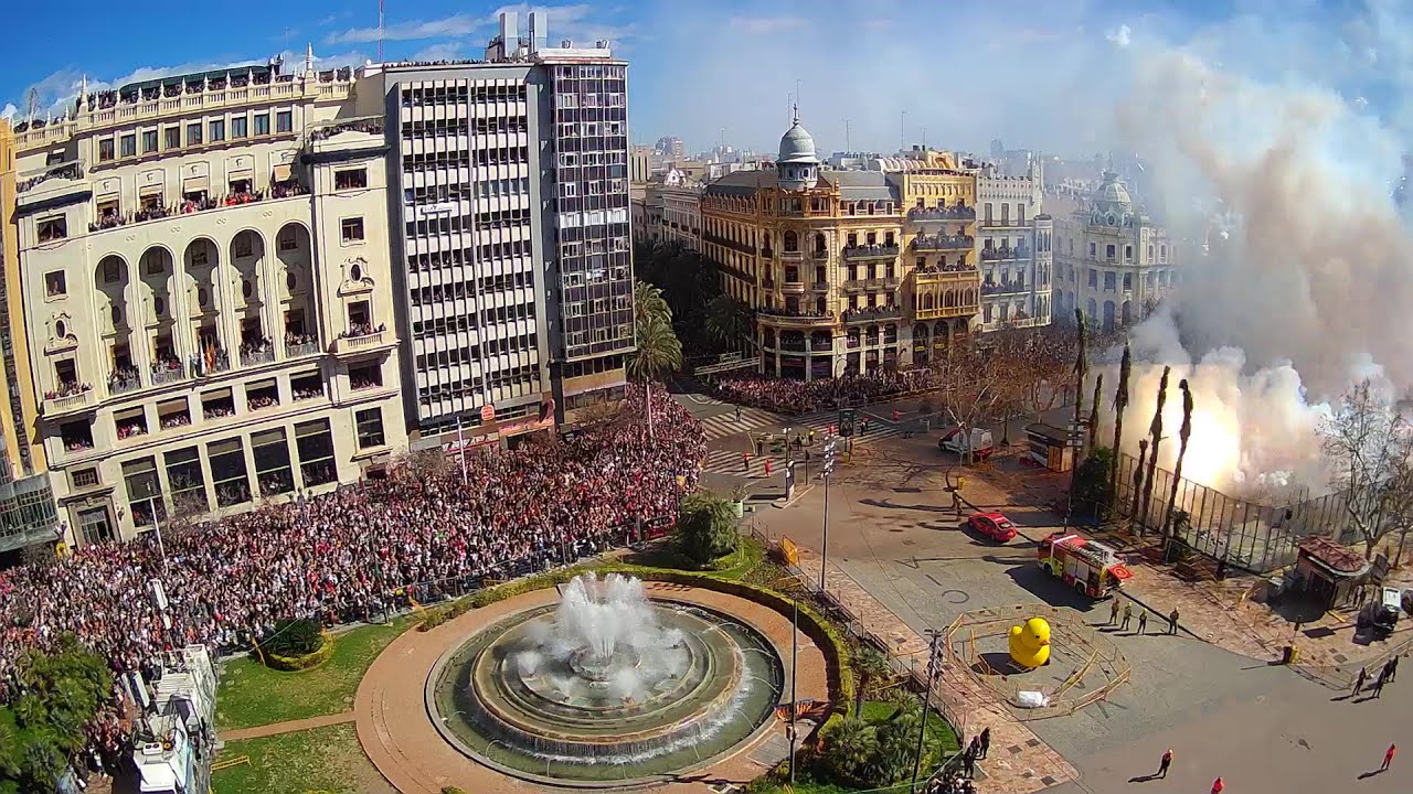 Valencia Plaza