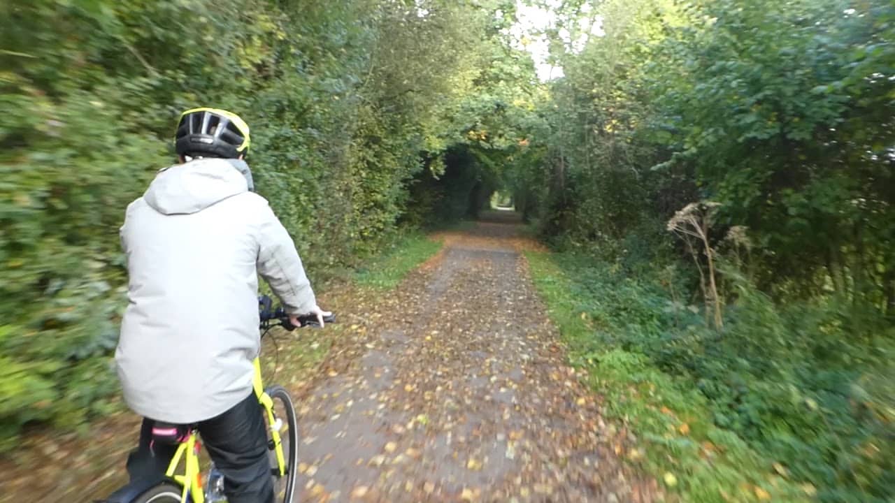 El Eurotúnel Que Cruza El Canal De La Mancha Tiene Un Carril Bici