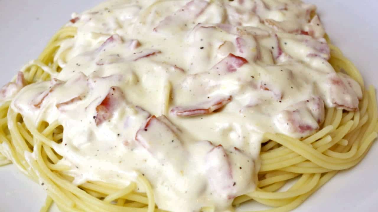 Espagueti Carbonara Con Nata