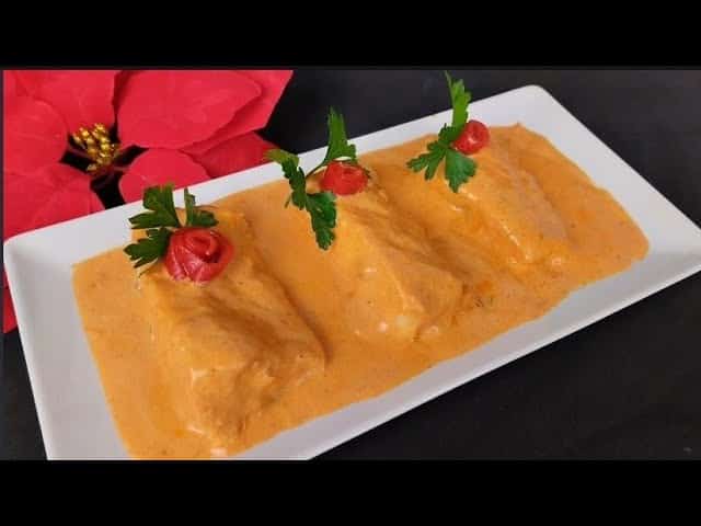Bacalao con salsa de pimientos del piquillo y nata