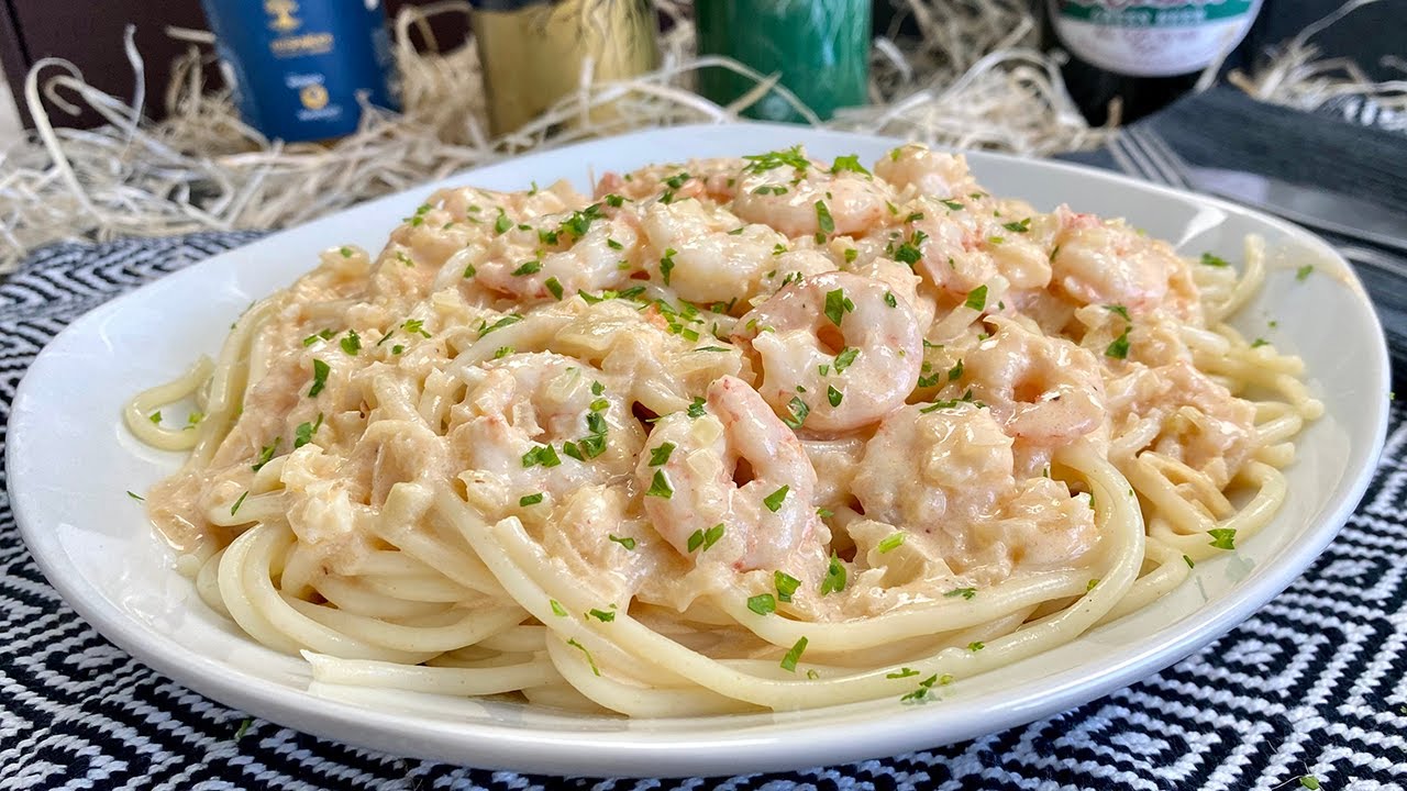 Espaguetis con gambas y nata