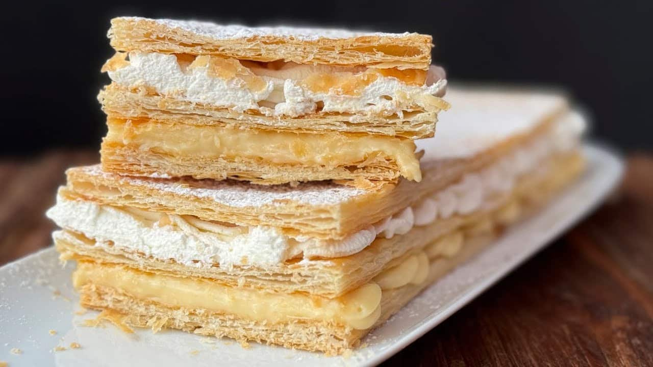 Milhojas de crema y nata