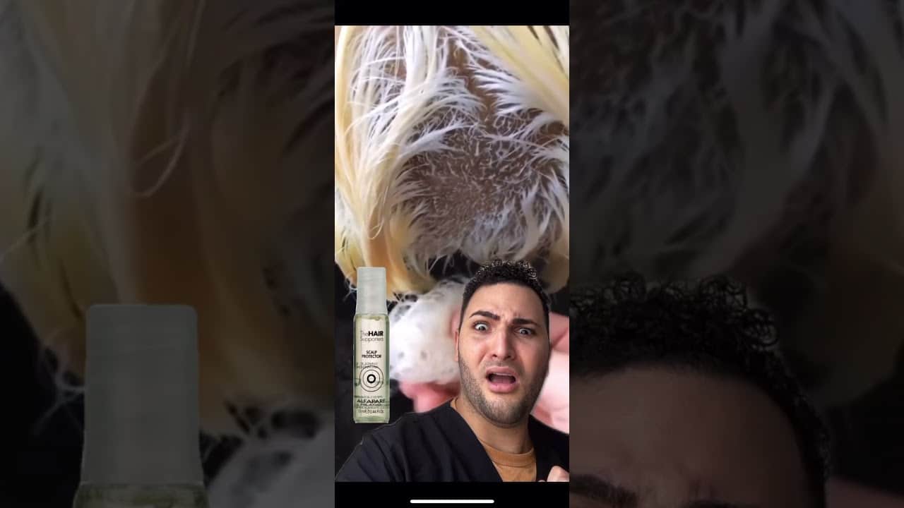 Mono con pelo rubio